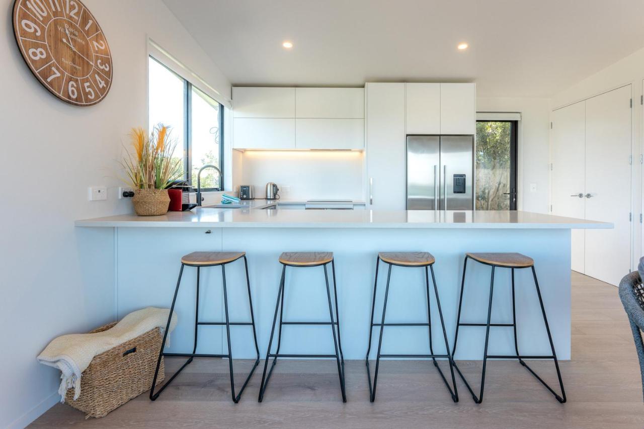 Luna Cottage. Stunning Ocean Views On Waiheke Oneroa Extérieur photo